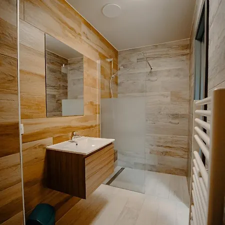 La Porte Du Paradis בית נופש Viroinval